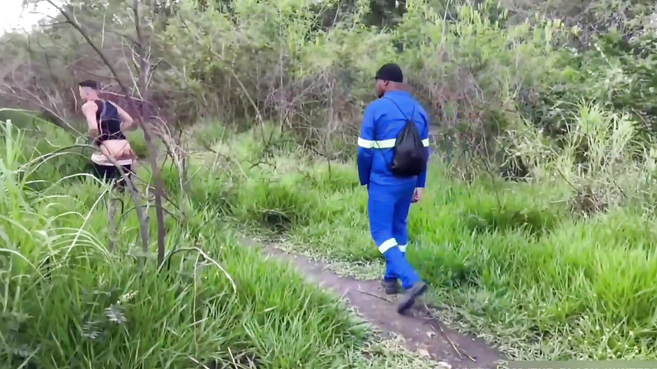 A Worker Passed Through the Park and Received a Blowjob.,TheBlacKHunterr