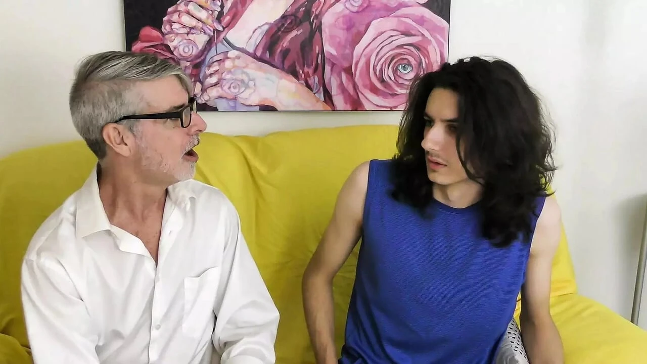 Cade Chalamet Got His First Load Wanked By Richard Lennox,ManPuppy